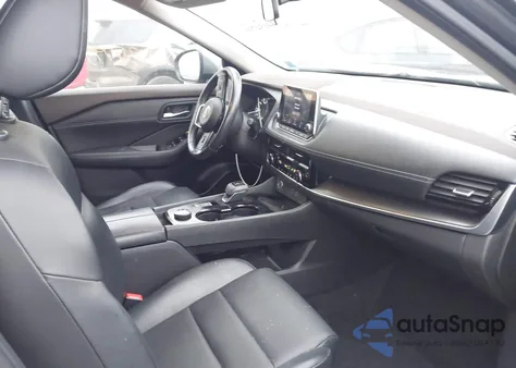 2022 Nissan Rogue Sv Intelligent Awd z USA, uszkodzony, nr VIN JN8BT3BBXNW335873